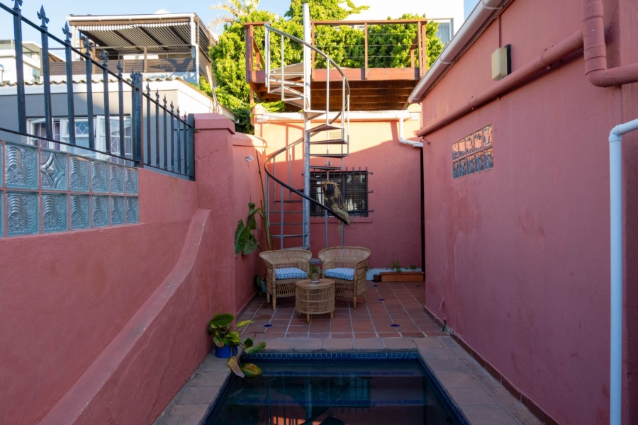 To Let 2 Bedroom Property for Rent in Sea Point Western Cape